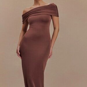 Meshki - Cassandra Off Shoulder Slinky Maxi Dress - Chocolate - Small